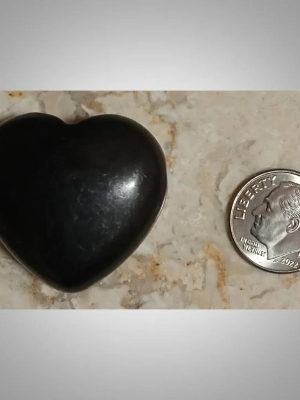 ONE SHUNGITE heart rock stone crystal PURIFICATION insomnia BALANCE
